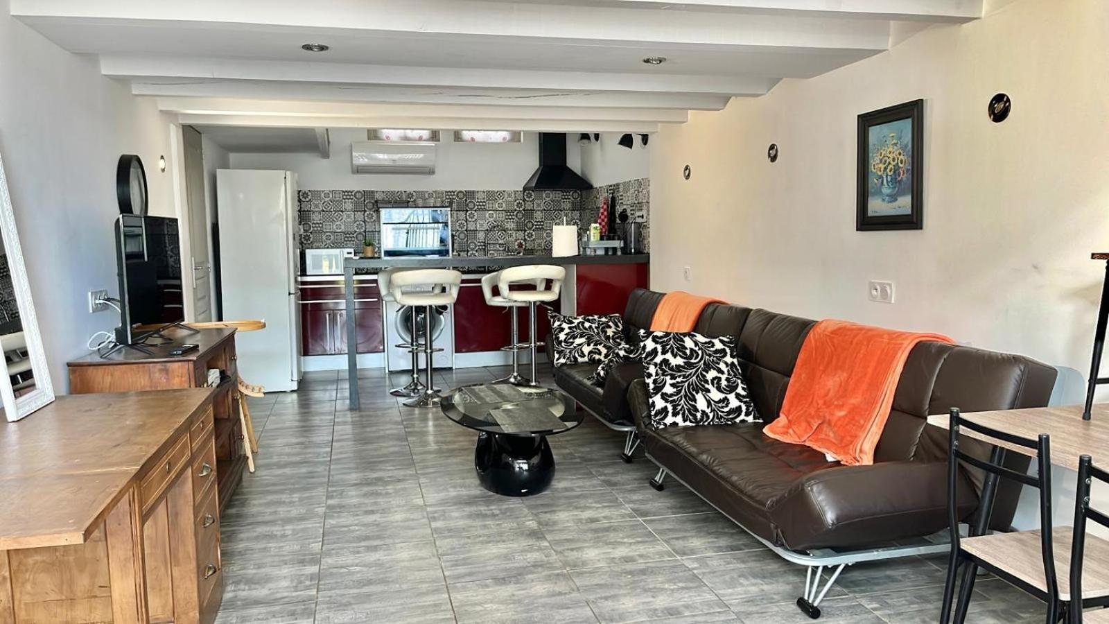 Chez Ben Avec Tout Le Confort Clim Wifi Netflix Gratuit Castres  Kültér fotó